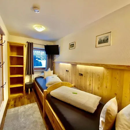Gaestehaus Laercheck * Μπερχτεσγκάντεν