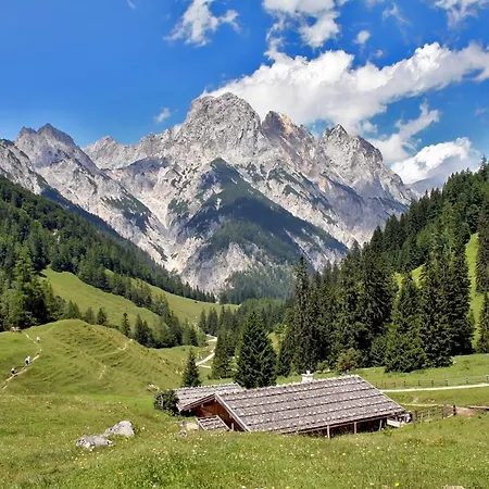 Gaestehaus Laercheck Berchtesgaden
