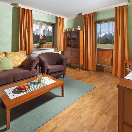 Διαμέρισμα Gaestehaus Laercheck Μπερχτεσγκάντεν