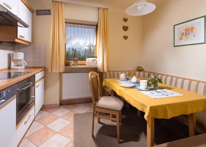 Gaestehaus Laercheck * Berchtesgaden